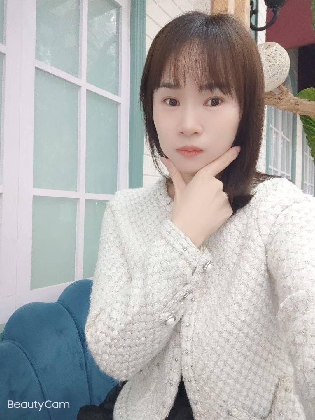 性价比很高的妹子